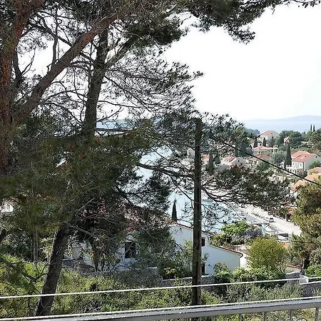 Διαμέρισμα Nata Maslinica