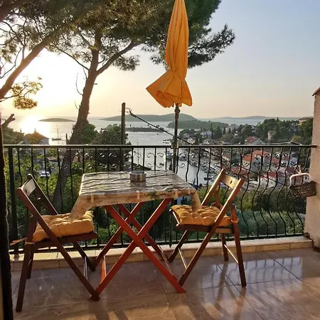 Apartment Apartmani Nata Maslinica